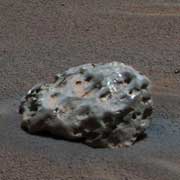 метеорит на Марсе?