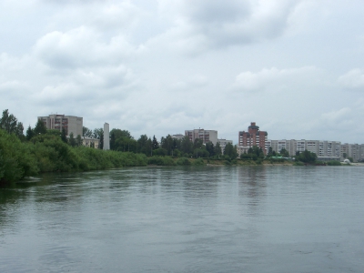 На берегу сибирской реки